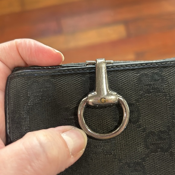 Gucci Black MONOGRAM Wallet Metal Clasp - Picture 5 of 11